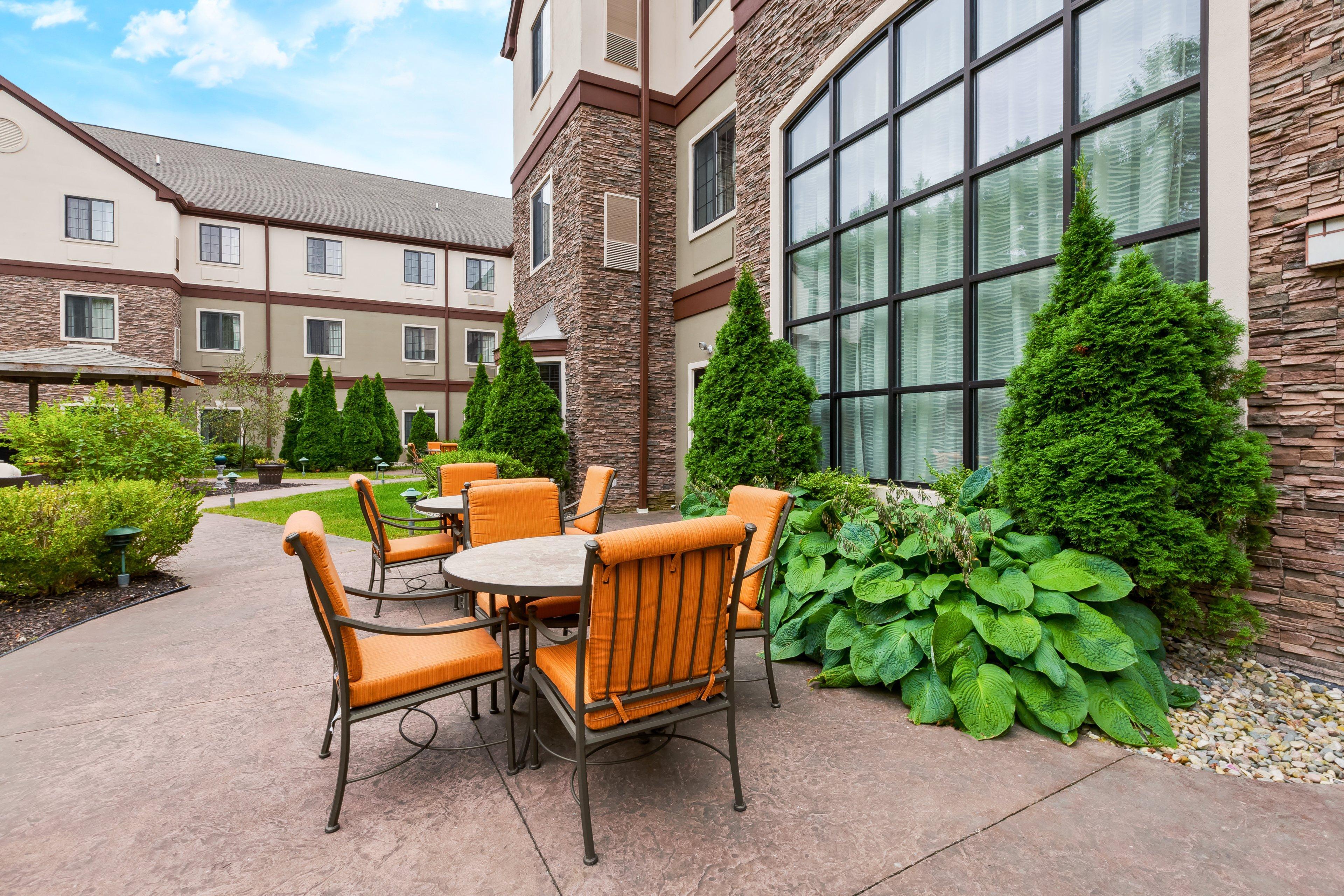 Staybridge Suites Kalamazoo By Ihg Exterior photo