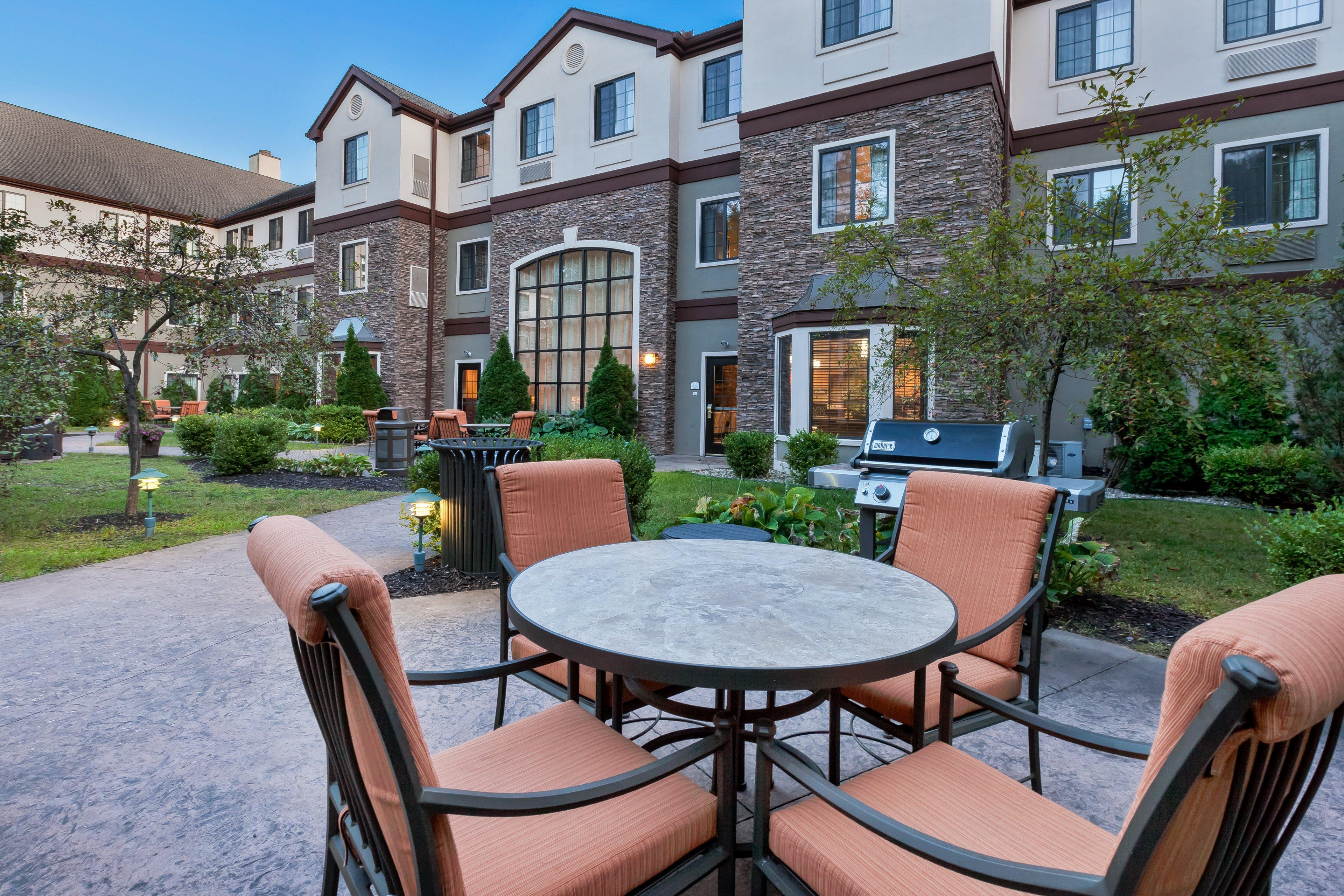 Staybridge Suites Kalamazoo By Ihg Exterior photo
